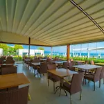 Hotel Karya Family 4*