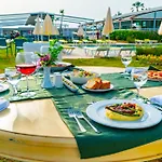 Hotel Karya Family 4*